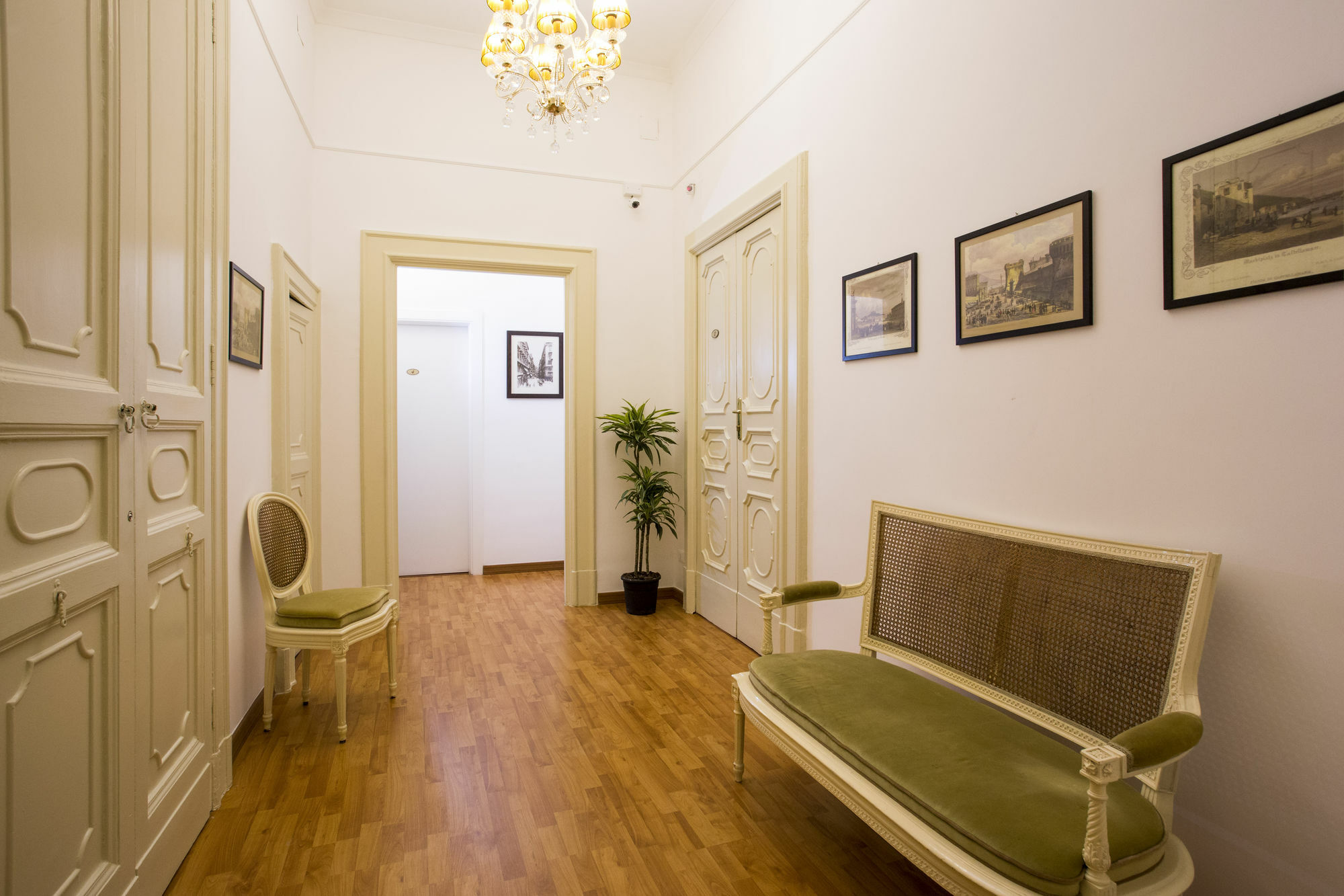 Couette-café Class Naples